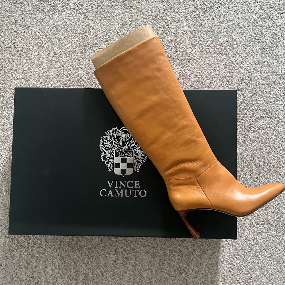 NWT Vince Camuto Hersha light cognac boots
